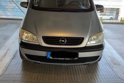 Opel Zafira 106.800 km 3.000 &euro; Penzberg 82377