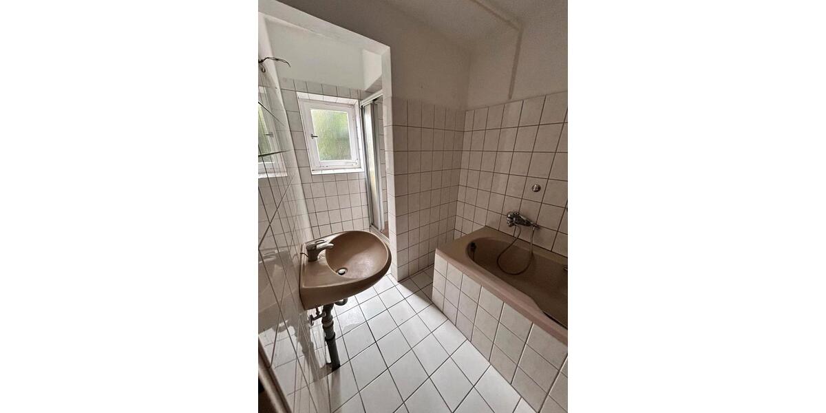 Einfamilienhaus Wittingen Knesebeck - 8 Zimmer, 250 m&sup2;, 150.000&euro; | Angebot:26024327