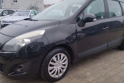Renault Scenic 211.000 km 2.390 &euro; Leutkirch 88299
