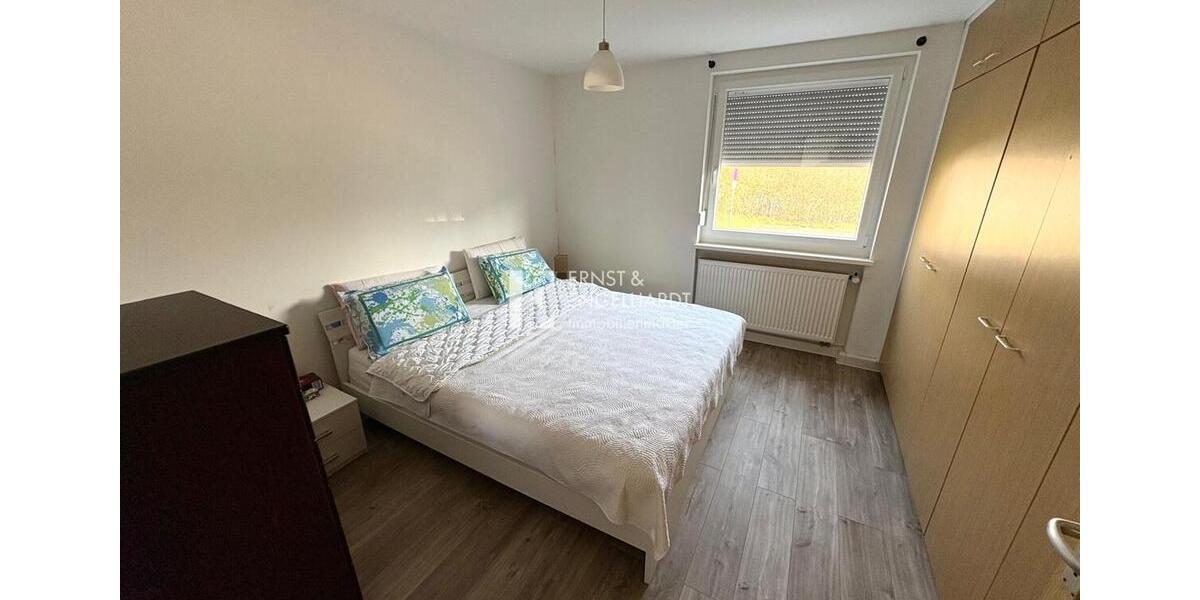 Erdgeschoßwohnung Kitzingen - 5 Zimmer, 112 m&sup2;, 1.100&euro; | Angebot:26253183