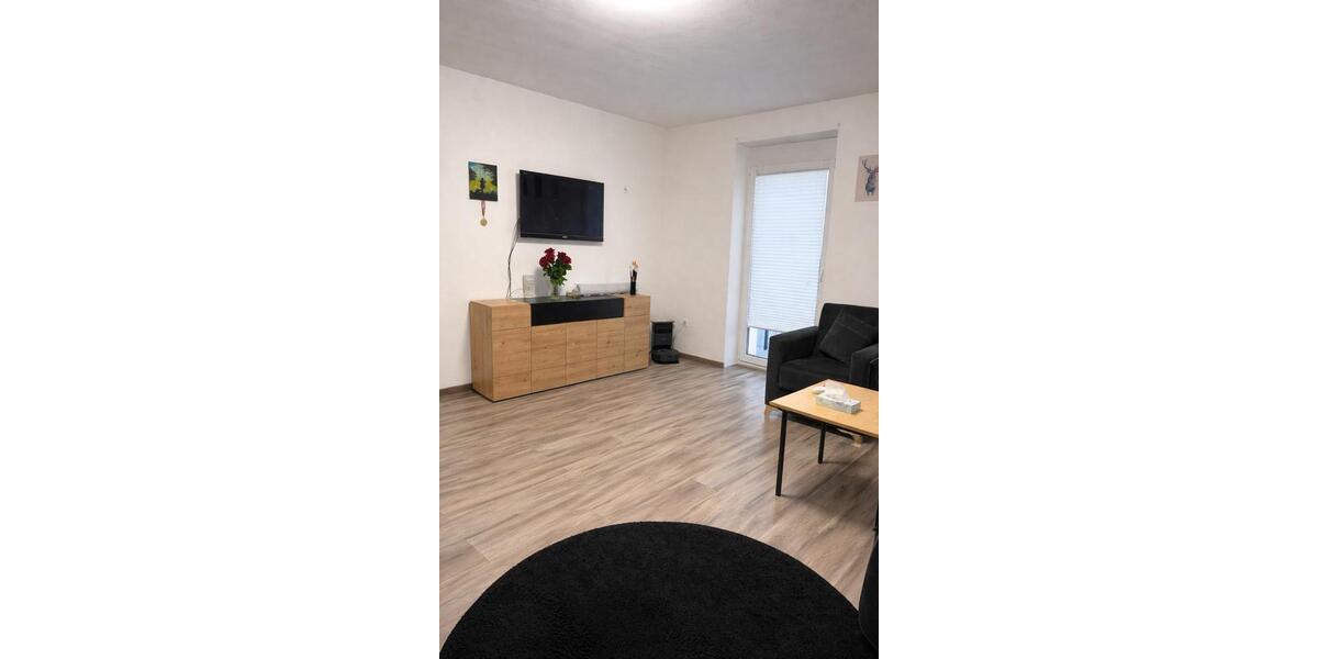 Erdgeschoßwohnung Augsburg Lechhausen - 1 Zimmer, 84 m&sup2;, 1.750&euro; | Angebot:25553092