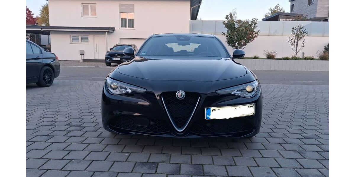 Alfa Romeo Giulia 147.000 km 13.500 &euro; Meßkirch 88605