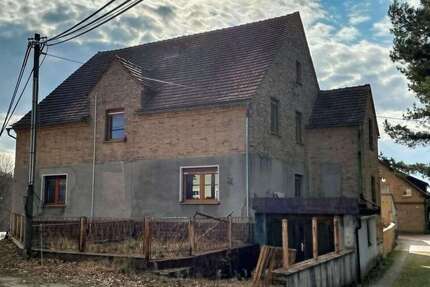 Haus Lauchhammer - 9 Zimmer, 260 m&sup2;, 189.000&euro; | Angebot:26073824