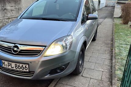 Opel Zafira 169.000 km 2.490 &euro; München 81371