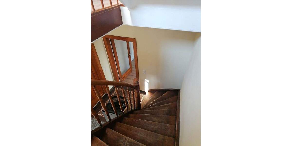 Einfamilienhaus Neuwied Segendorf - 6 Zimmer, 131 m&sup2;, 1.200&euro; | Angebot:25051706