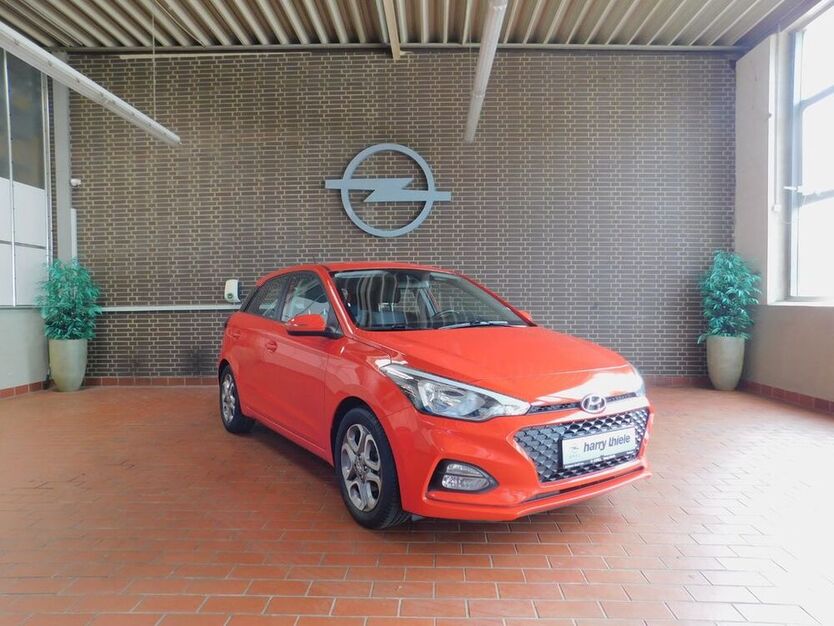 i20