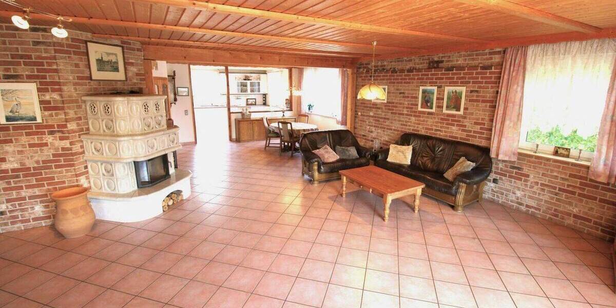 Einfamilienhaus Hückelhoven Millich - 7 Zimmer, 318 m&sup2;, 385.000&euro; | Angebot:26037208