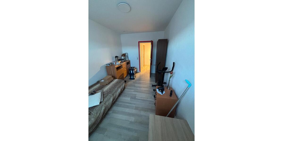 Etagenwohnung Niederzier - 3 Zimmer, 72 m&sup2;, 930&euro; | Angebot:24864886