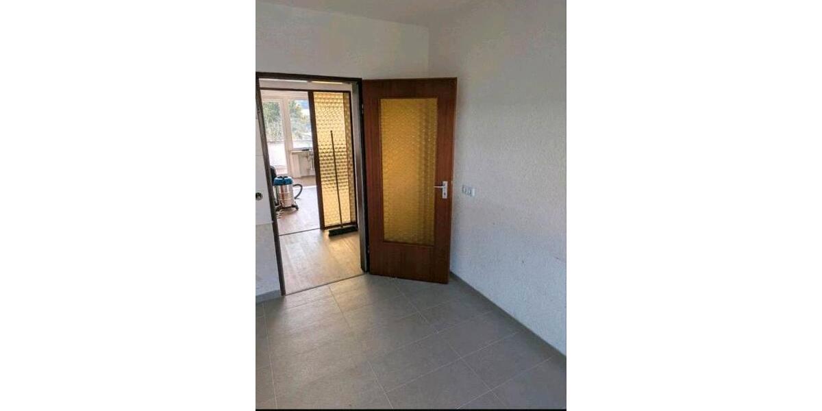 Etagenwohnung Werdohl - 3 Zimmer, 84 m&sup2;, 650&euro; | Angebot:26382961