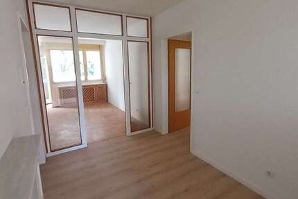 Wohnung Hof Münsterviertel - 3 Zimmer, 72 m&sup2;, 595&euro; | Angebot:27146743