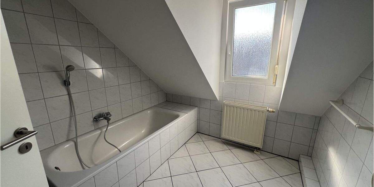 Zimmer Aachen / Eilendorf Eilendorf - 2 Zimmer, 64 m&sup2;, 640&euro; | Angebot:25677461