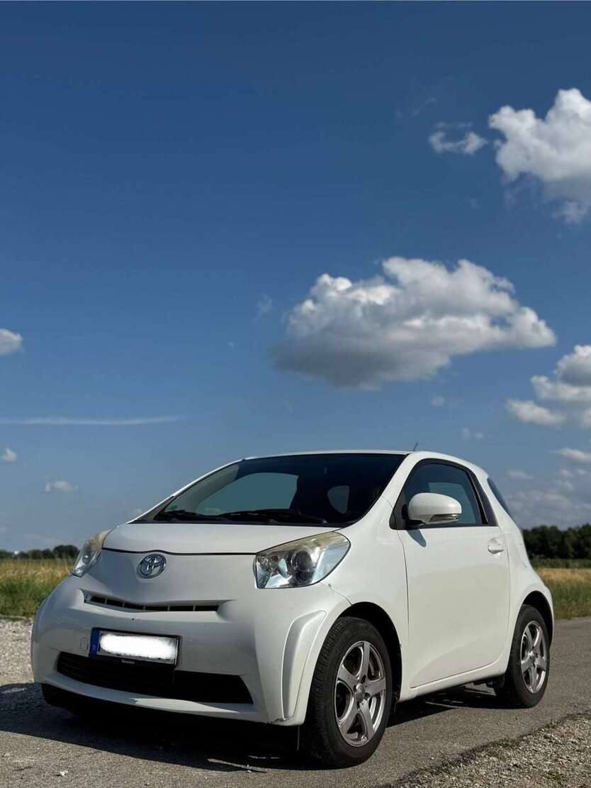 Toyota iQ 141.000 km 2.899 € München 80807
