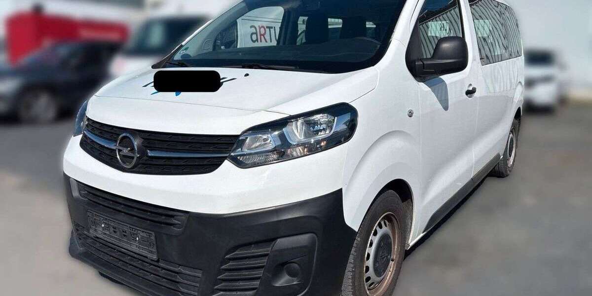 Opel Vivaro 85.000 km 21.890 &euro; Willmering 93497