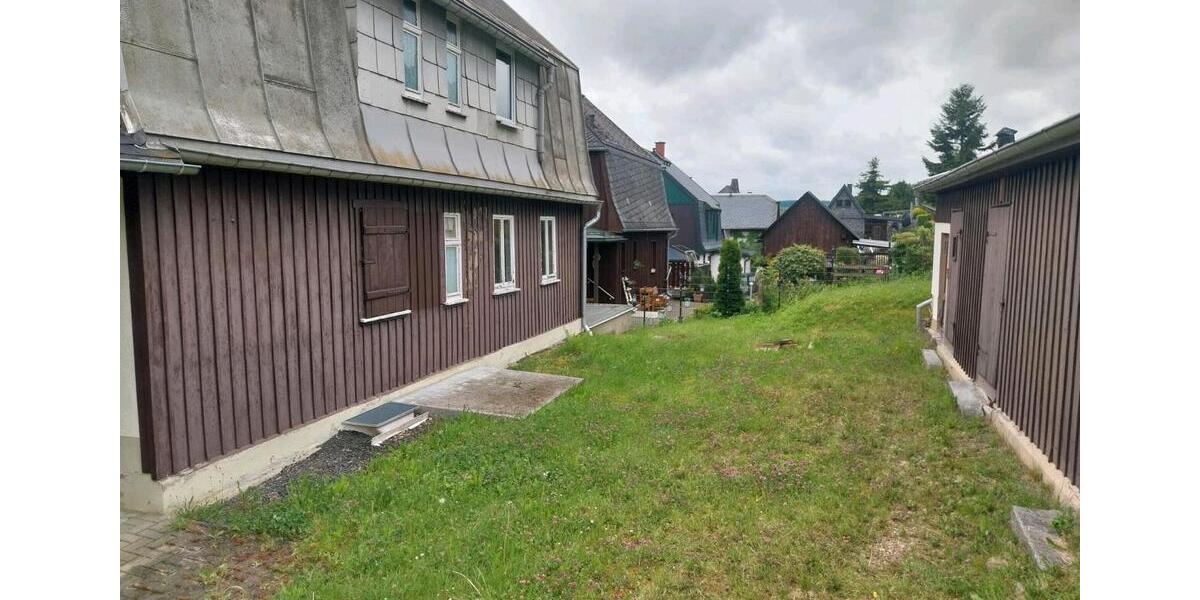 Einfamilienhaus Klingenthal - 8 Zimmer, 140 m&sup2;, 48.000&euro; | Angebot:27204950