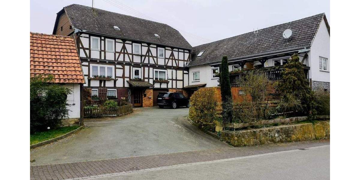 Mehrfamilienhaus, Wohnhaus Frankenberg Wangershausen - 1 Zimmer, 377 m&sup2;, 359.000&euro; | Angebot:24858749