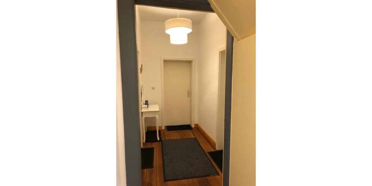 3 12 Zimmer Wohnung im 1. OG im gepflegten Altbau 3.5 zimmer