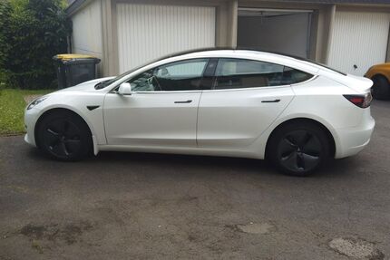 Tesla Model 3 154.157 km 19.300 &euro; kerpen 50169