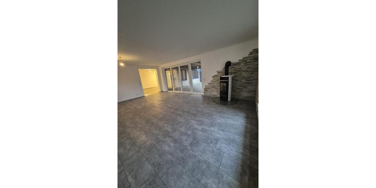 Gepflegtes Zweifamilienhaus mit gut vermieteter Ferienwohnung. zimmer