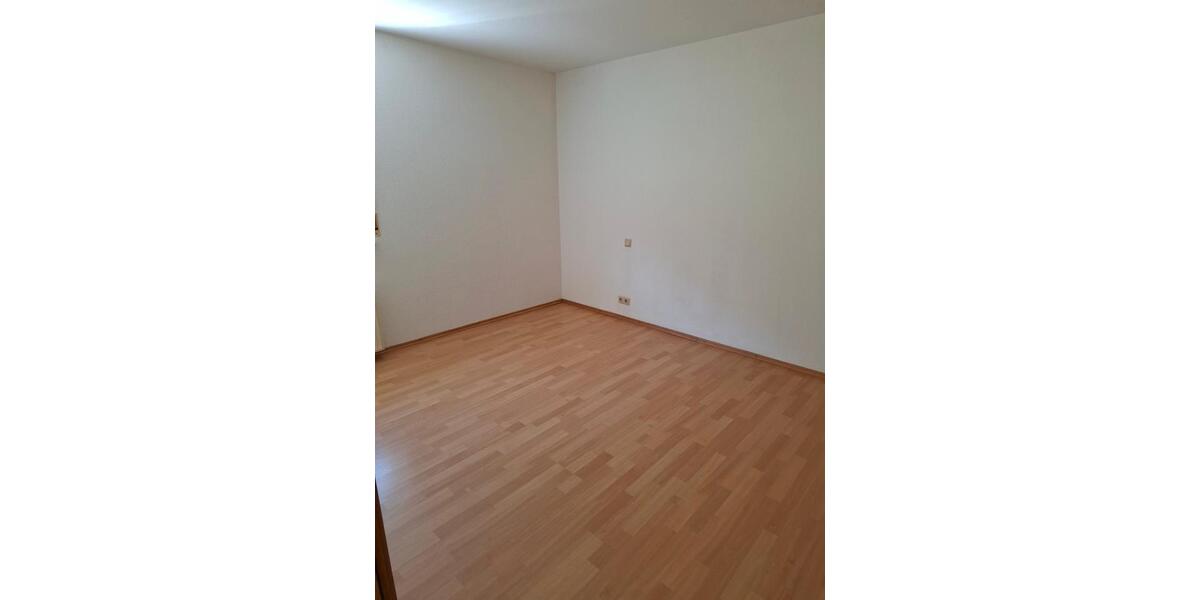 Etagenwohnung Bexbach - 3 Zimmer, 70 m&sup2;, 590&euro; | Angebot:26447485