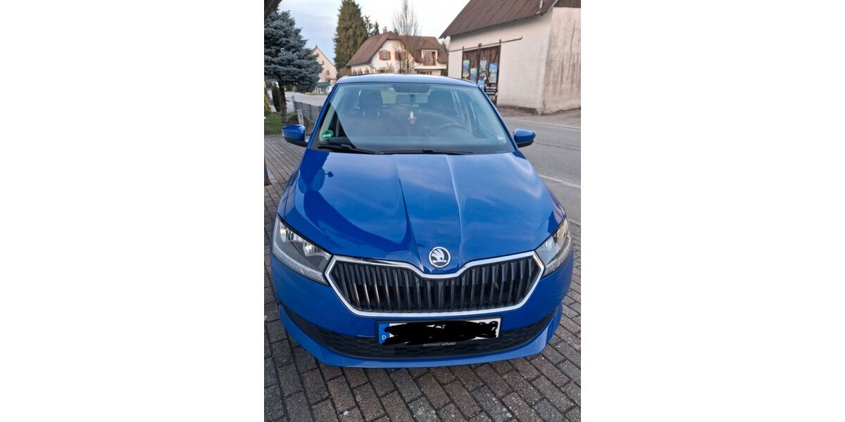 Skoda Fabia 91.800 km 7.999 &euro; Wald 88639