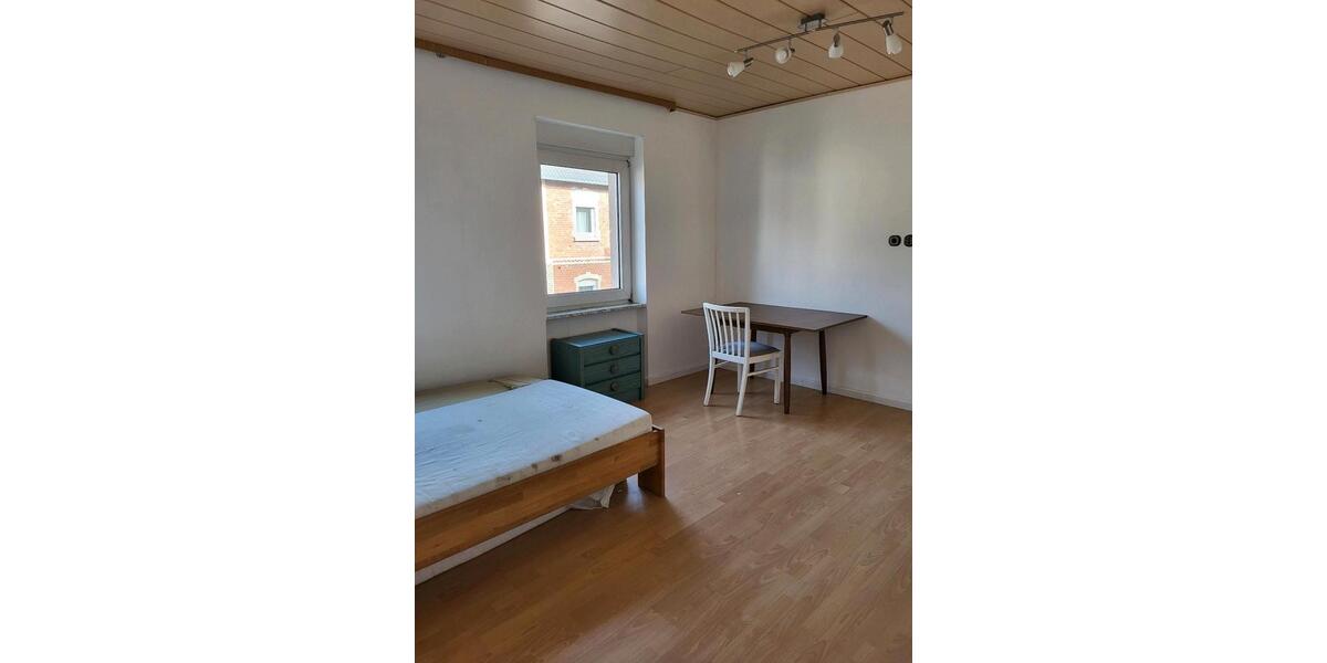 Etagenwohnung Pohlheim - 1 Zimmer, 18 m&sup2;, 350&euro; | Angebot:26475630