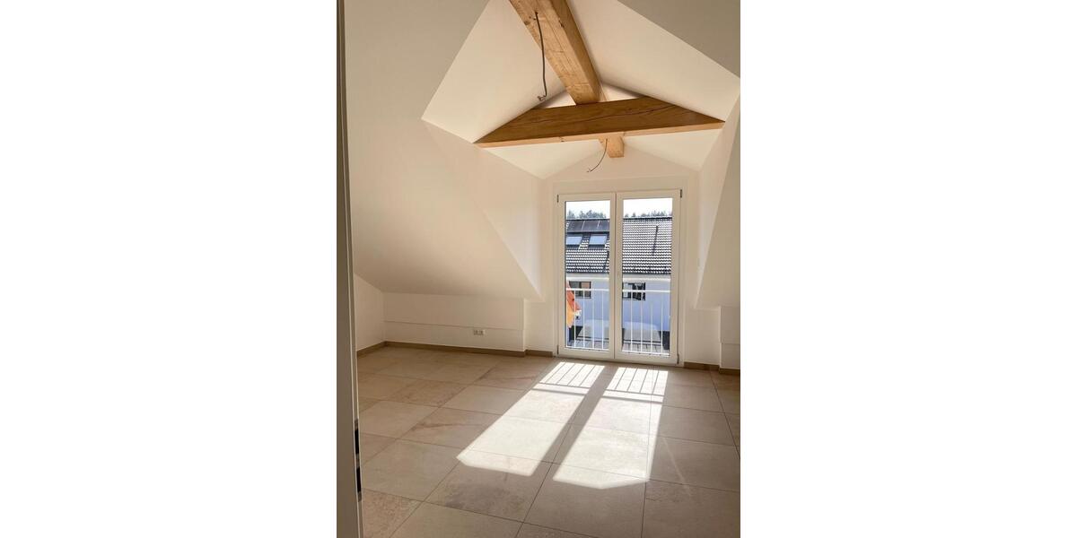 Doppelhaushälfte Egmating - 7 Zimmer, 174 m&sup2;, 2.500&euro; | Angebot:25384338