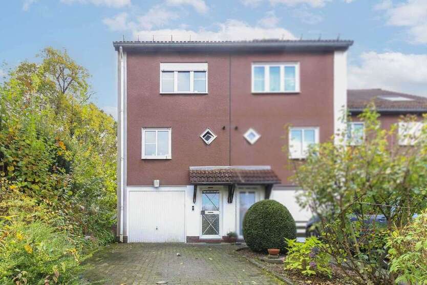 Haus zum Kaufen in Lüdenscheid 259.000 € 108.23 m²