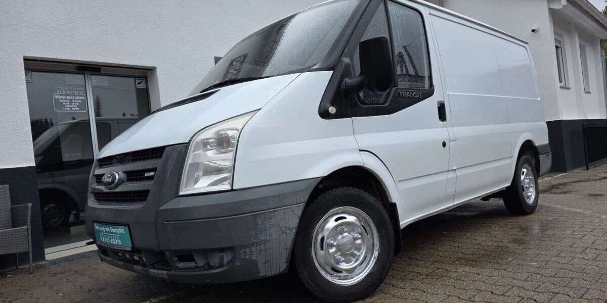 Ford Transit 99.000 km 5.900 &euro; Stuttgart 70563
