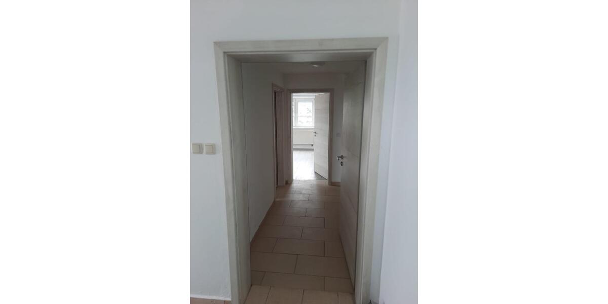 Erdgeschoßwohnung Schöllnach - 3 Zimmer, 80 m&sup2;, 550&euro; | Angebot:25104540