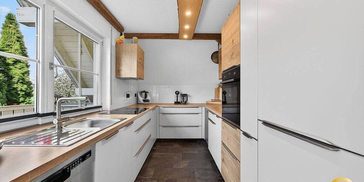 Einfamilienhaus Bruckberg Edlkofen - 6 Zimmer, 225 m&sup2;, 825.000&euro; | Angebot:25737590