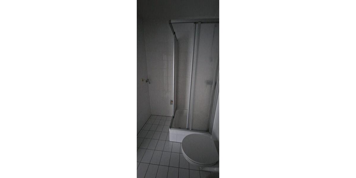 Dachgeschoßwohnung Zwickau Zwickau-Nord - 1 Zimmer, 33 m&sup2;, 230&euro; | Angebot:26676972