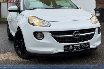 Opel Adam 83.047 km 7.990 &euro; Berlin - Pankow 13187