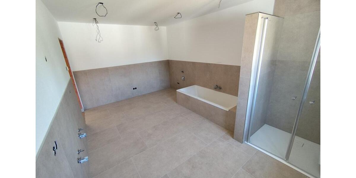Mehrfamilienhaus, Wohnhaus Ehekirchen - 6 Zimmer, 170 m&sup2;, 1.700&euro; | Angebot:26399722