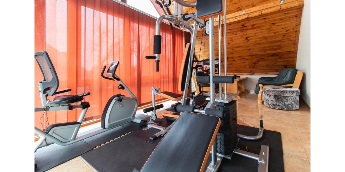 Wygodny dom - sklep, mieszkanie i bazy! 2 zimmer