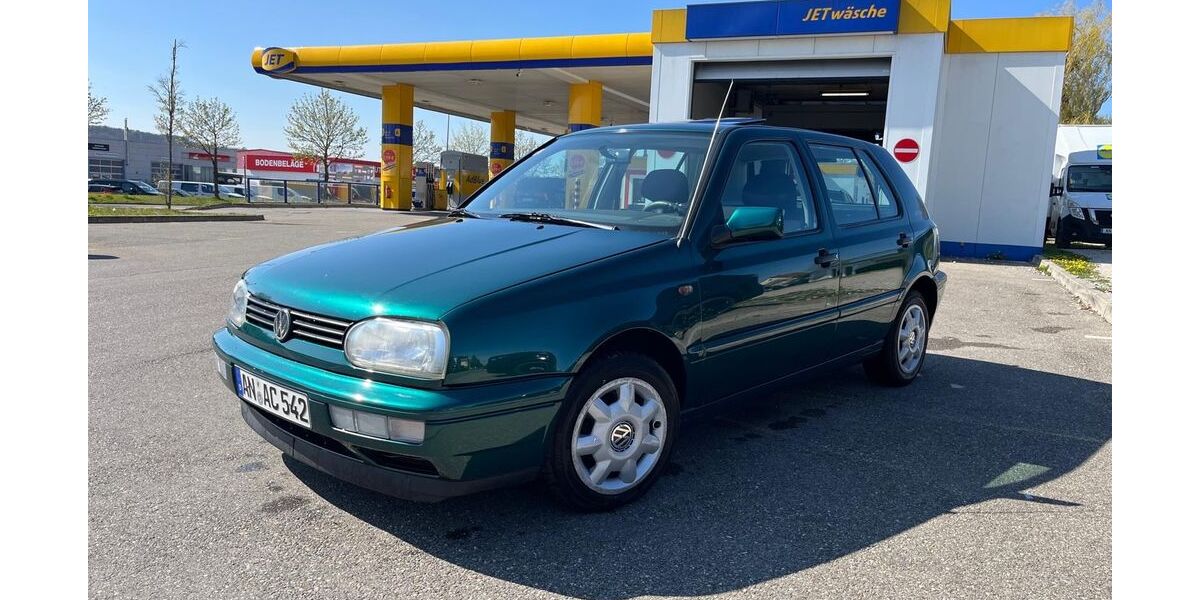 VW Golf 37.500 km 6.300 &euro; Veitshöchheim 97209