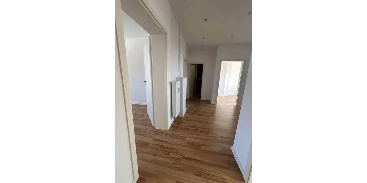 Etagenwohnung Nürnberg Sankt Johannis - 4 Zimmer, 71 m&sup2;, 1.200&euro; | Angebot:27125710