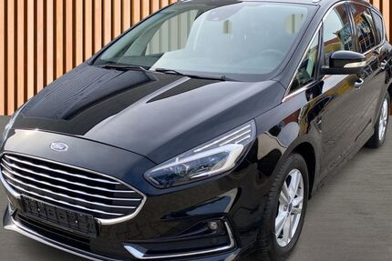 Ford S-Max 64.100 km 23.980 € Dresden 01328