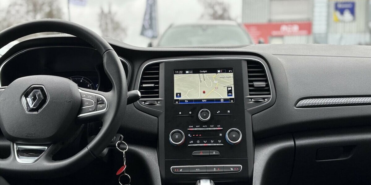 Renault Megane IV Grandtour Business Edition NAVI/PDC 18.665 km 16.900 &euro; Villingen-Schwenningen 78054