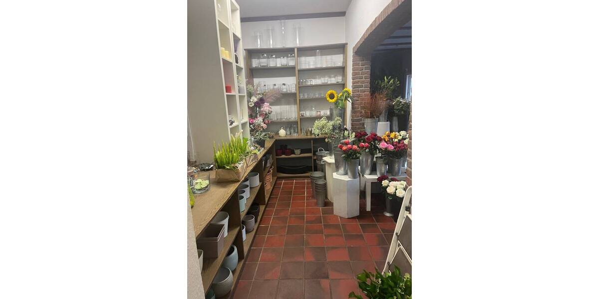 Gewerbeobjekt Zetel-Neuenburg Neuenburg - 5 Zimmer, 990&euro; | Angebot:26796357
