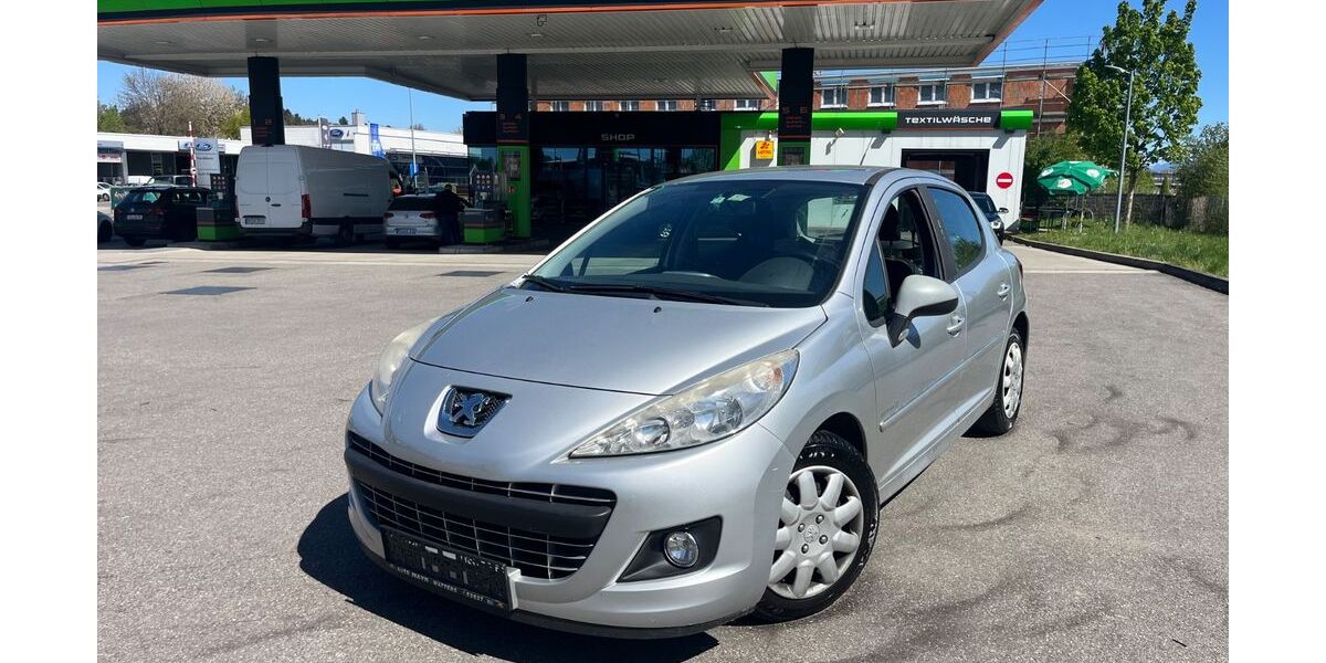 Peugeot 207 139.438 km 2.999 &euro; Rosenheim 83026