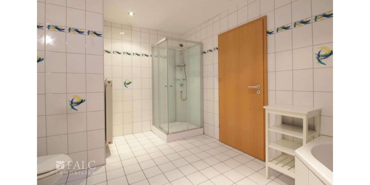 Etagenwohnung Roetgen - 5 Zimmer, 188 m&sup2;, 1.250&euro; | Angebot:24381406