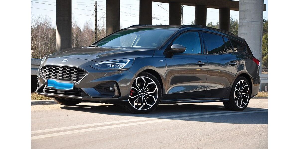 Ford Focus 91.000 km 15.990 &euro; Gifhorn 38518