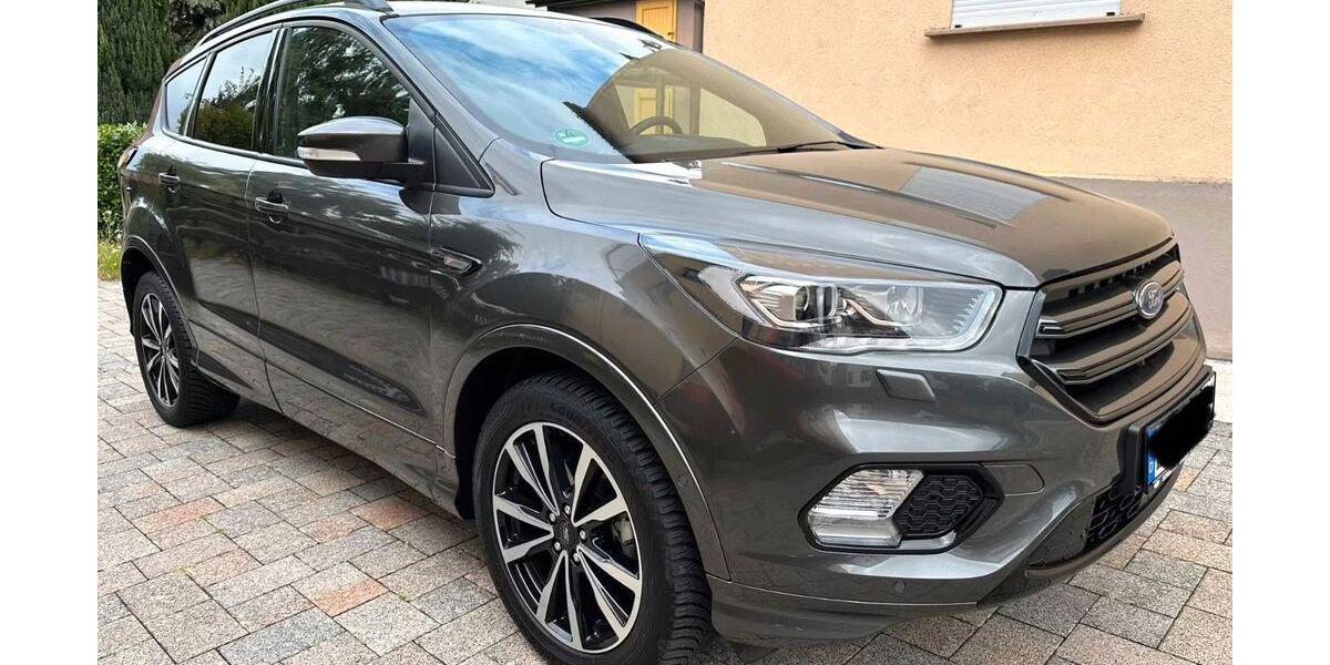 Ford Kuga 44.900 km 12.000 &euro; Frankfurt am Main 60528