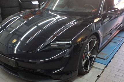 Porsche Taycan 51.800 km 68.990 &euro; Hannover 30453