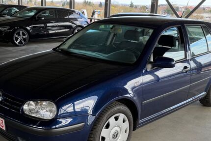 VW Golf 144.000 km 2.800 &euro; Muggensturm 76461