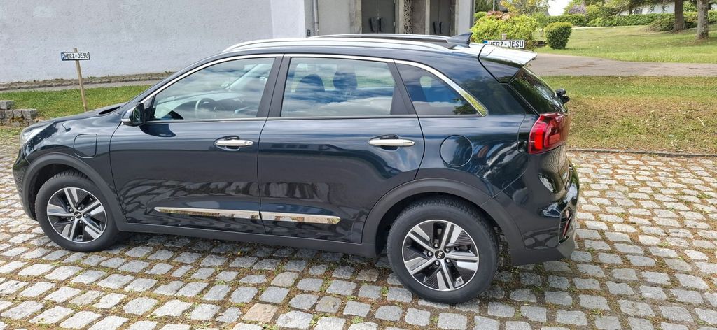 Kia Niro 54.000 km 18.900 &euro; Heidenheim 89520