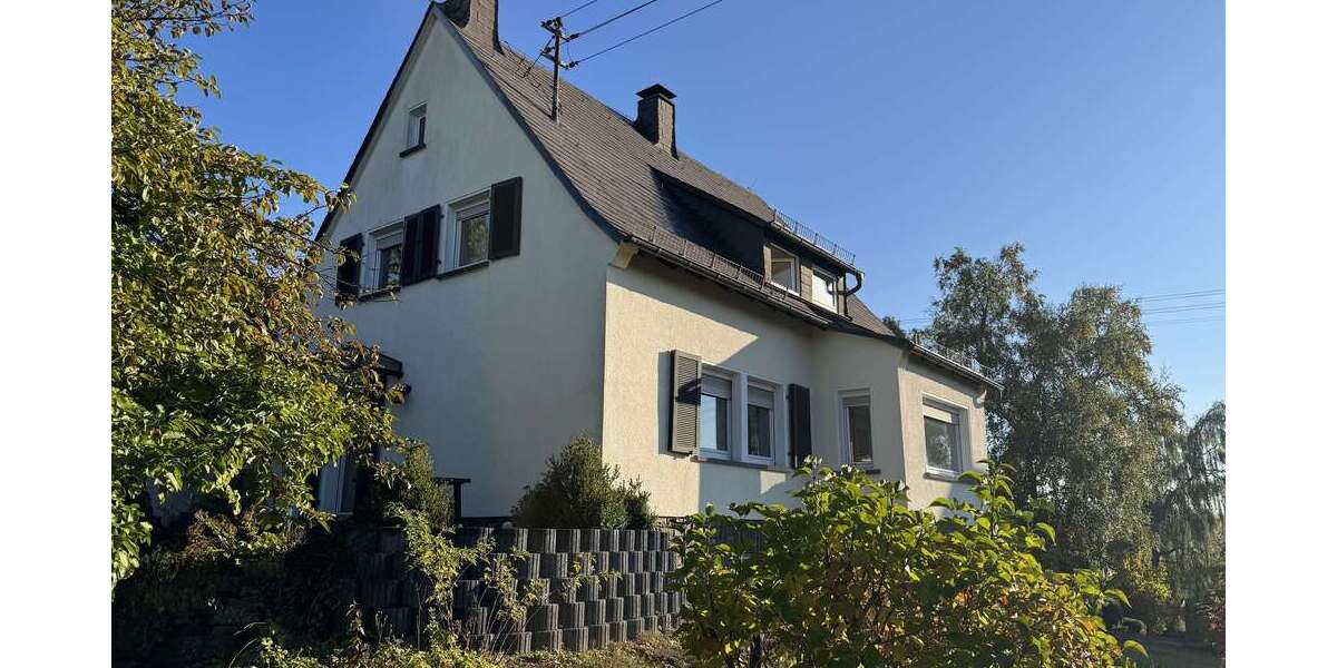 Haus zum Kaufen in Kreuztal 295.000 € 126.93 m² 4 zimmer