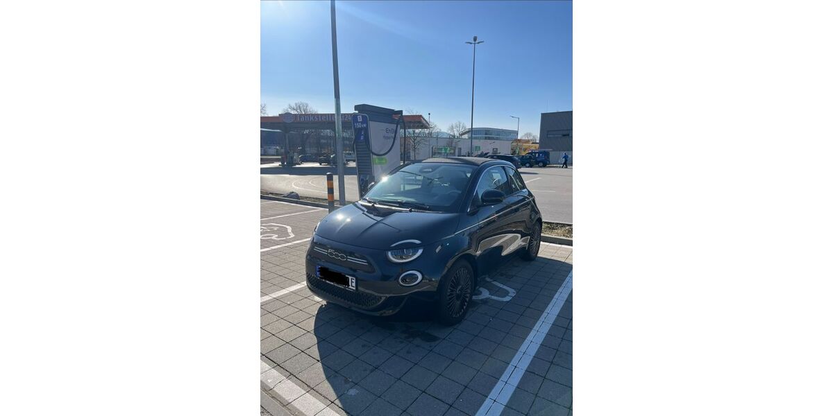Fiat 500e 23.000 km 21.900 &euro; Freilassing 83395