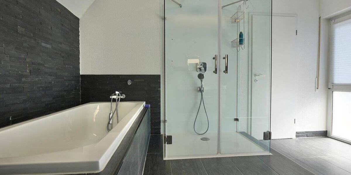 Einfamilienhaus Raunheim - 6 Zimmer, 128 m&sup2;, 2.000&euro; | Angebot:25927502