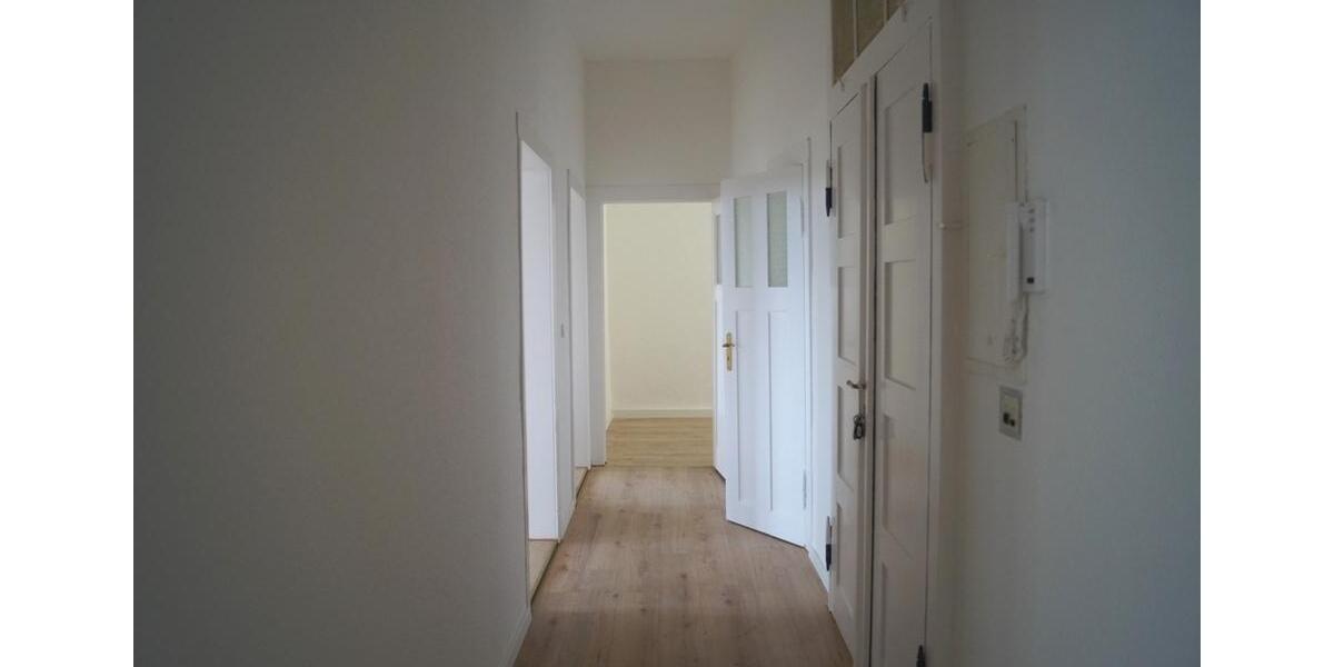 Etagenwohnung Frankfurt (Oder) - 6 Zimmer, 148 m&sup2;, 969&euro; | Angebot:26365893